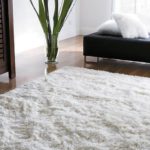 Як швидко почистити килим?